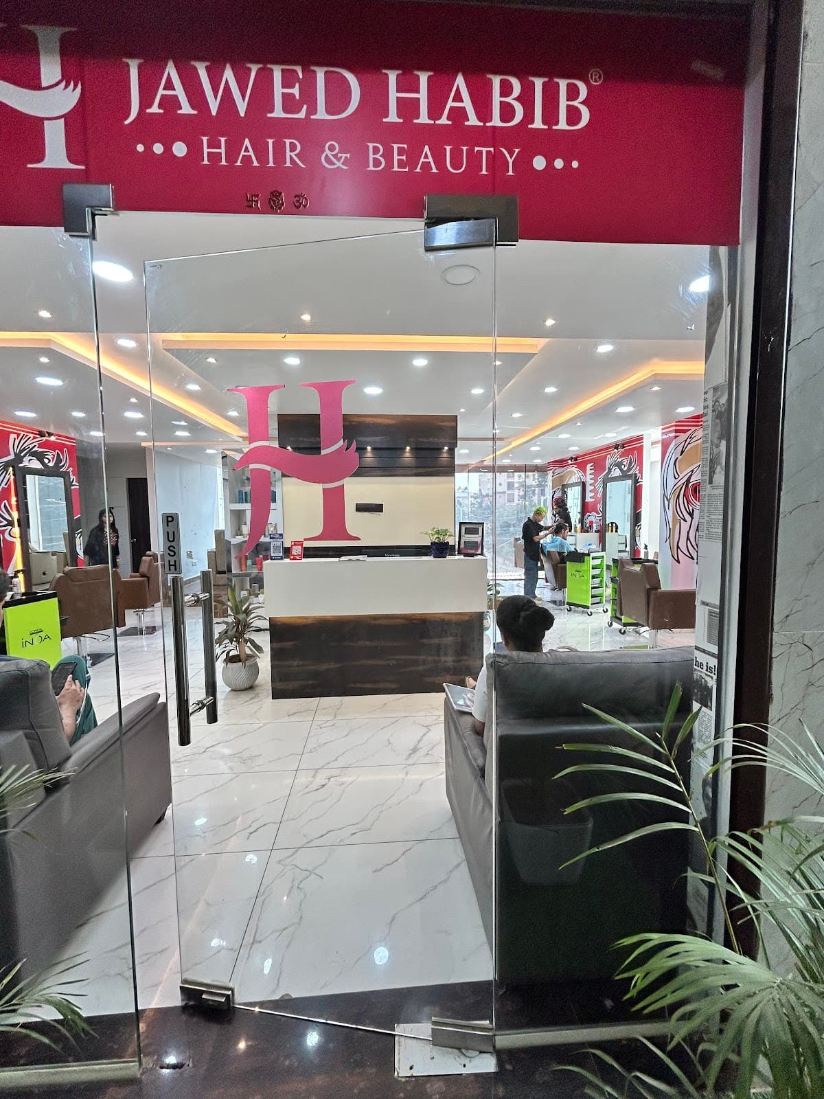 Jawed Habib Hair & Beauty Unisex Salon, Thubarahalli Whitefield