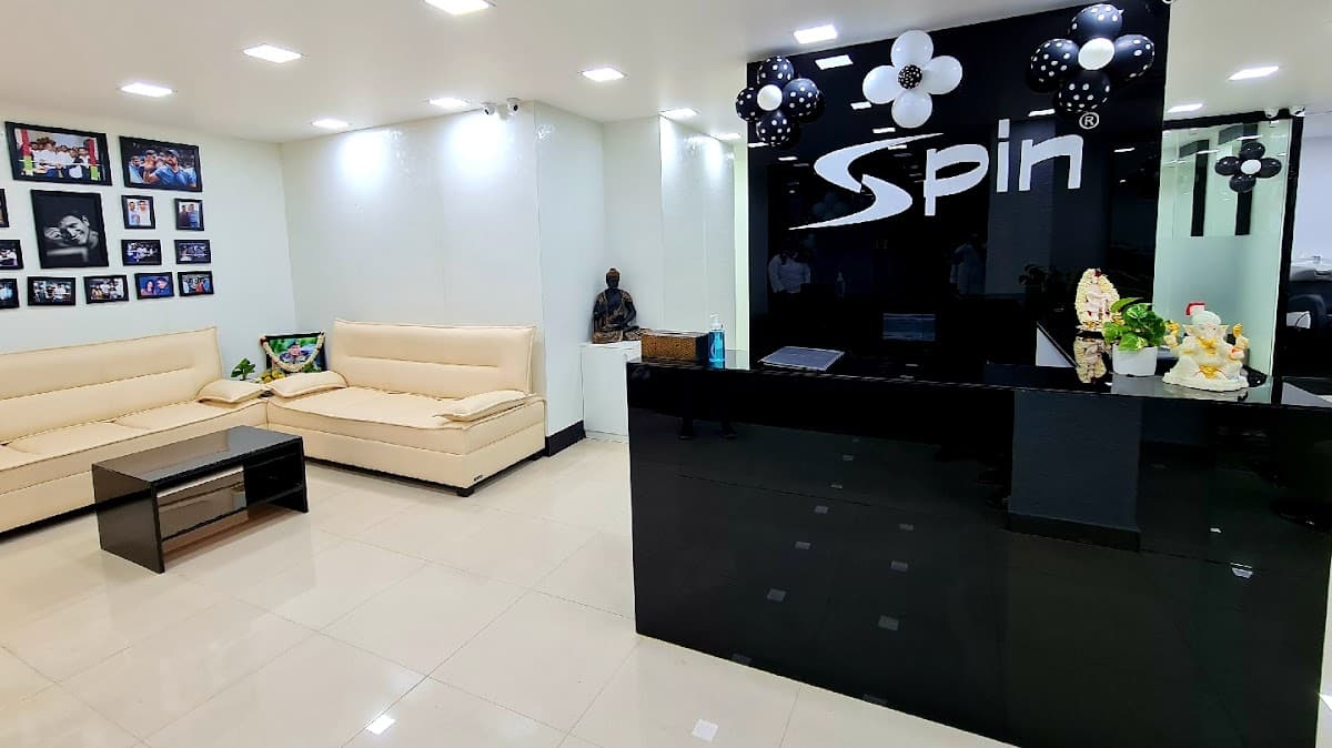 Spin Unisex Salon KG Halli