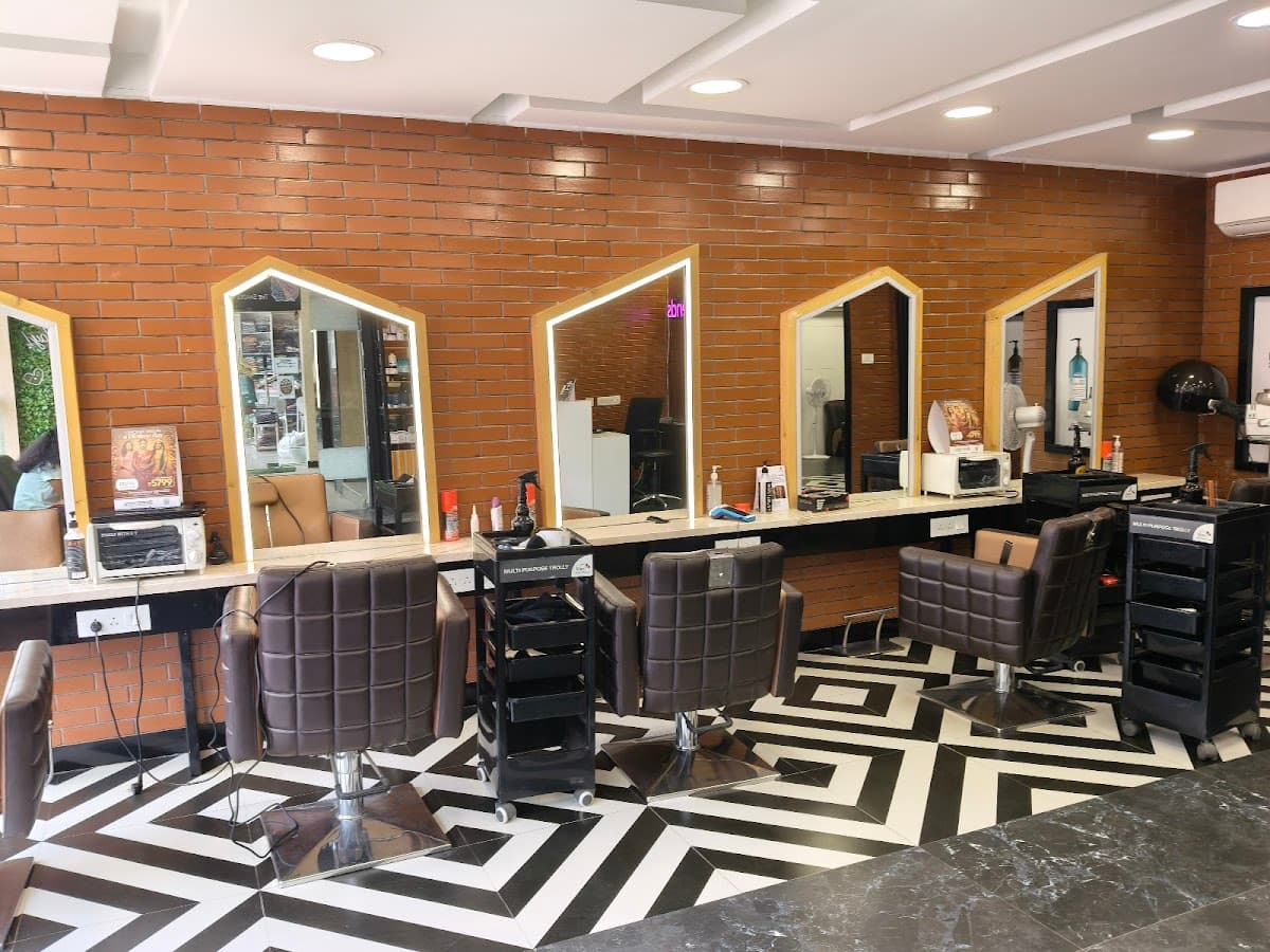 Green Trends Unisex Hair & Style Salon - BAGALUR ROAD