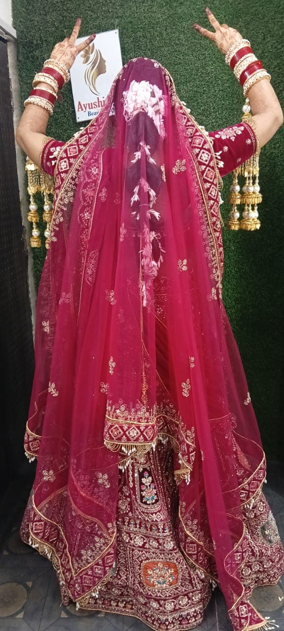 Ayushi Ladies Beauty Parlour